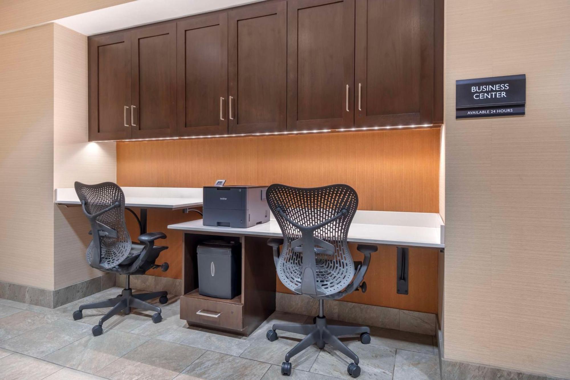 Hilton Garden Inn Lexington Ngoại thất bức ảnh