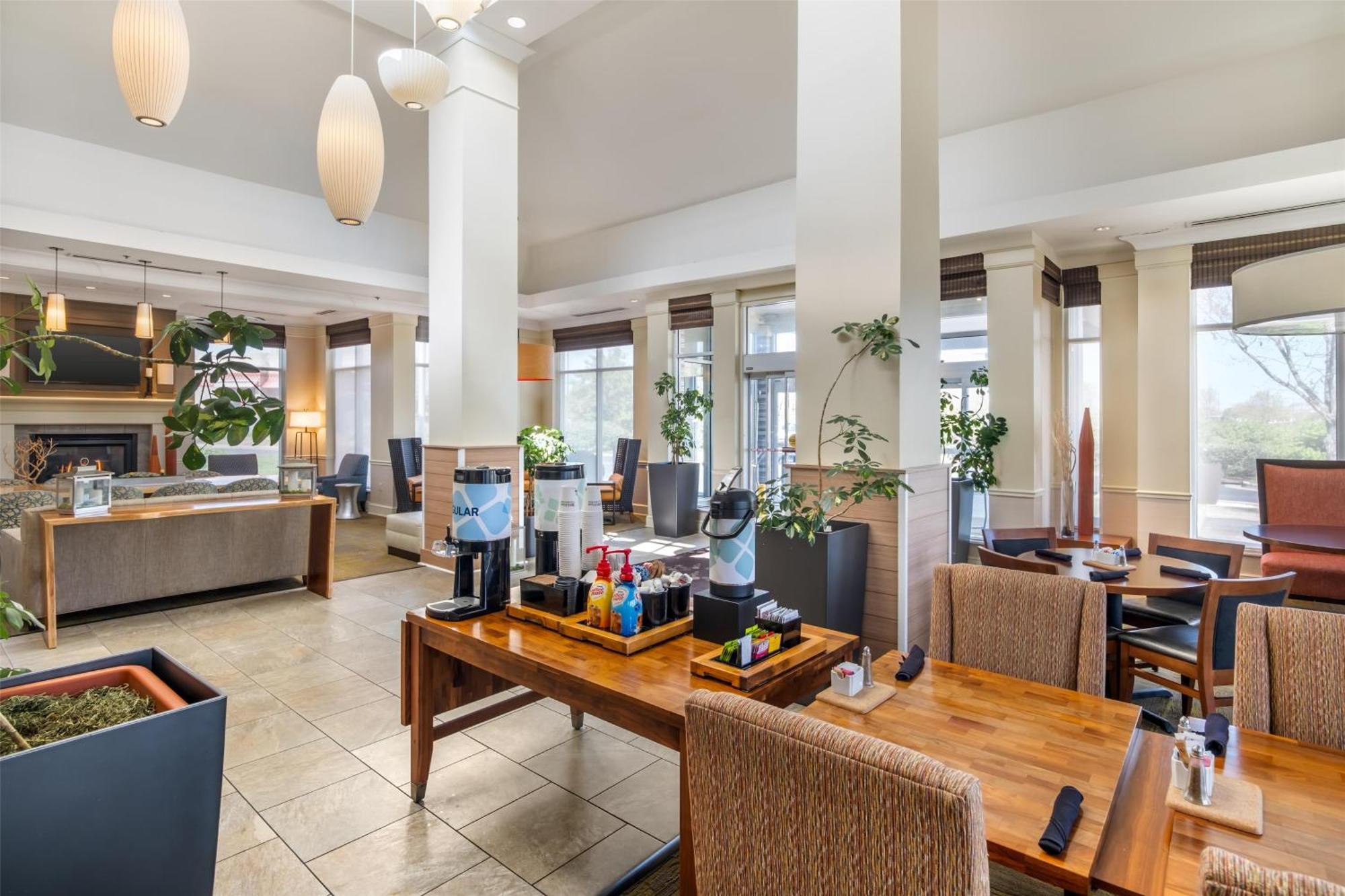 Hilton Garden Inn Lexington Ngoại thất bức ảnh